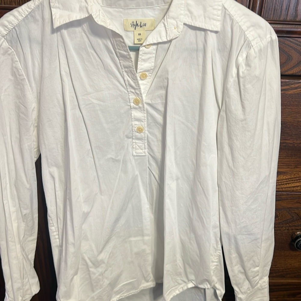 White dress shirt